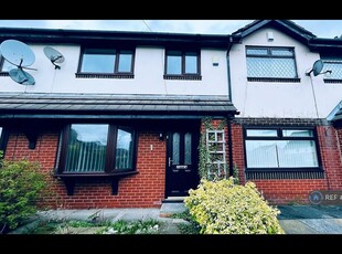 4 bedroom terraced house for rent in Townsend Road, Swinton, Manchester, M27