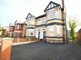 6 bedroom semi-detached house for rent in Abberton Road, Didsbury, Manchester, M20