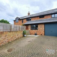 Barn conversion to rent in Poplars Close, Blakesley, Towcester, Northamptonshire NN12
