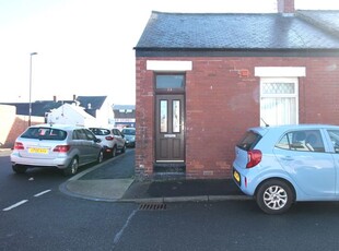Cottage to rent in Exeter Street, Pallion, Sunderland SR4