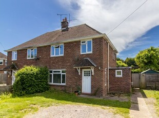 Cottage to rent in Old Park Road, Bishop's Sutton, Alresford SO24