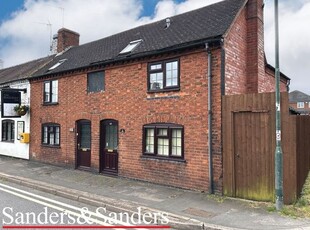 Cottage to rent in Station Road, Studley B80