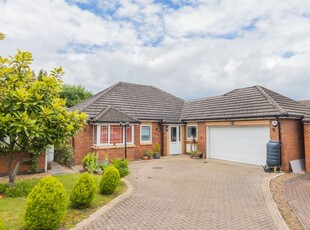 Detached bungalow for sale in Gates Close, Irthlingborough, Wellingborough NN9