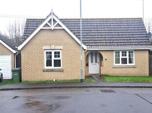 Detached bungalow to rent in Glendon Gardens, Leverington, Wisbech PE13