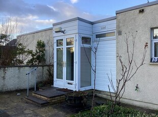Detached bungalow to rent in Mugdock Road, Milngavie, Glasgow, East Dunbartonshire G62