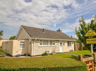 Detached bungalow to rent in Newlyn Crescent, Puriton, Bridgwater TA7