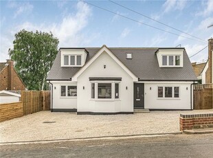 Detached house for sale in Darrs Lane, Northchurch, Berkhamsted, Hertfordshire HP4