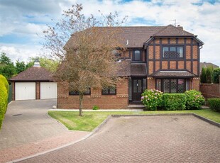 Detached house for sale in Farncombe Close, Wivelsfield Green, Haywards Heath RH17