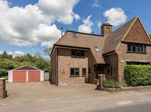 Detached house for sale in London Road, Bourne End HP1