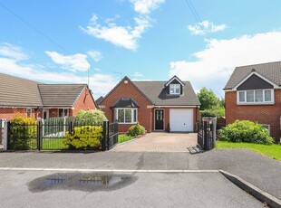 Detached house for sale in Marsh View, Eckington S21