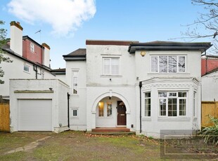 Detached house to rent in Alexandra Grove, London N12