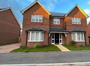 Detached house to rent in Broad Lays, Benson, Wallingford OX10