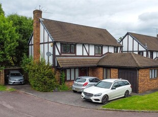 Detached house to rent in Chaucer Way, Wokingham, Berkshire RG41