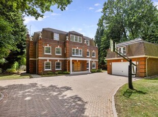 Detached house to rent in Cobbetts, Abbots Drive, Surrey GU25