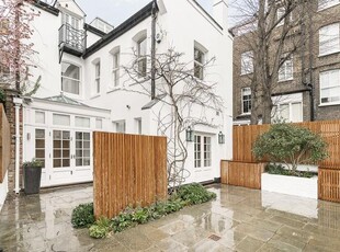Detached house to rent in Cresswell Place, London SW10