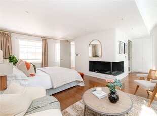Detached house to rent in Denbigh Close, Notting Hill, London W11