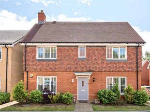 Detached house to rent in Isles Quarry Road, Borough Green, Sevenoaks, Kent TN15