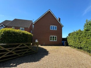 Detached house to rent in Kings Close, Bury St. Edmunds IP30