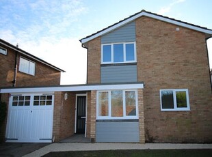 Detached house to rent in Maidenhead Road, Windsor, Berkshire SL4