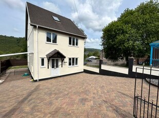 Detached house to rent in Main Road, Neath SA10