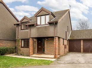 Detached house to rent in Meadowcroft Close, Winchester SO21