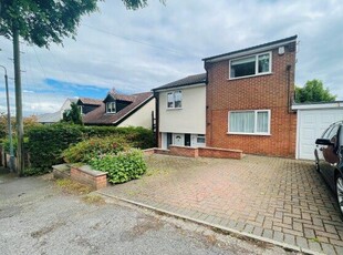 Detached house to rent in Moore Road, Nottingham NG3