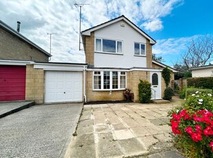 Detached house to rent in Muscroft Road, Cheltenham GL52