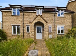 Detached house to rent in Russet Close, Wellington TA21