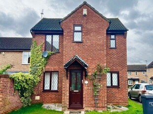 Detached house to rent in Shatterstone, Northampton NN4