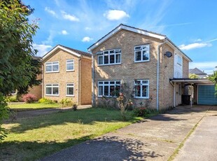 Detached house to rent in Simplemarsh Road, Addlestone KT15