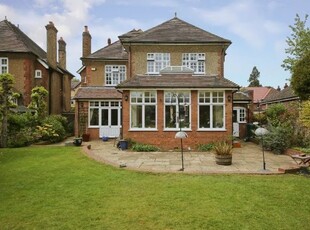 Detached house to rent in South Park, Sevenoaks TN13