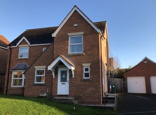 Detached house to rent in The Oval, Wakefield WF1