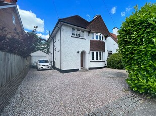 Detached house to rent in Woodlands Road, Camberley GU15
