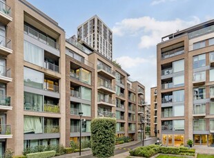 Duplex to rent in Thurstan Street, London SW6
