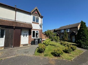 End terrace house to rent in Betjeman Close, Larkfield, Aylesford ME20