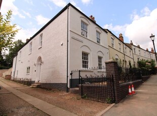 End terrace house to rent in Lee Crescent, Edgbaston, Birmingham B15
