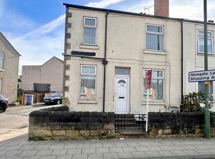 End terrace house to rent in Newgate Lane, Mansfield NG18
