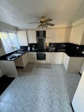 End terrace house to rent in Seaborough Road, Grays RM16