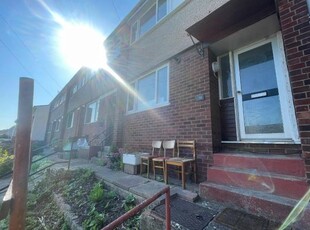 End terrace house to rent in Yeomeads, Long Ashton, Bristol BS41
