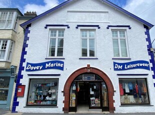 Flat for sale in Aberdovey LL35