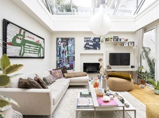 Flat for sale in Alexander Street, Notting Hill, Westminster W2
