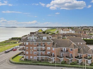Flat for sale in Barton Chase, First Marine Avenue, Barton On Sea, New Milton BH25