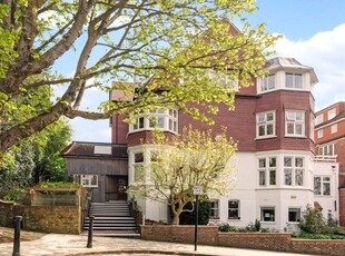 Flat for sale in Frognal Gardens, Hampstead, London NW3