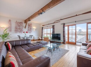 Flat for sale in Hays Court, Rotherhithe Street, London SE16