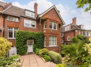 Flat for sale in Redington Road, Hampstead, London NW3