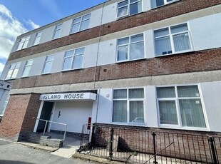 Flat to rent in Arthur Street, Barwell, Leicester LE9