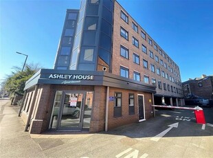 Flat to rent in Ashley Road, Bowdon, Altrincham WA14
