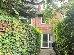 Flat to rent in Banks Road, Nottingham NG9