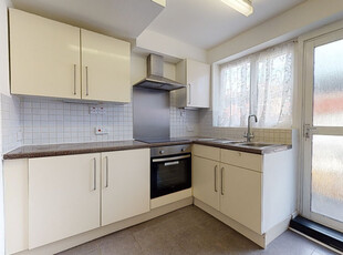 Flat to rent in Breaks Road, Hatfield AL10