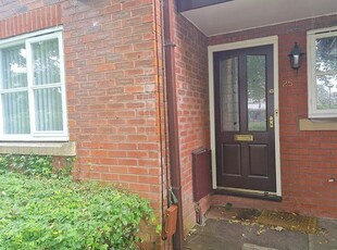 Flat to rent in Burton Road, West Didsbury, Didsbury, Manchester M20